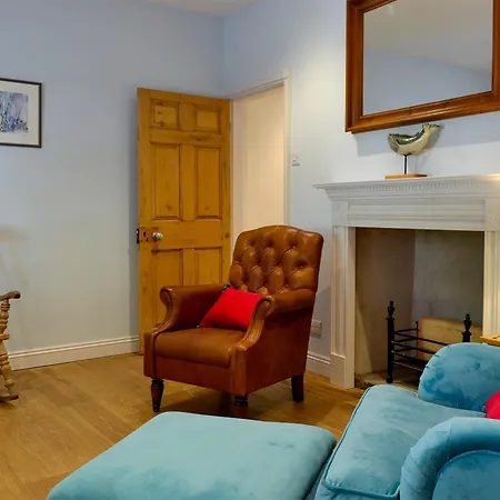 Holiday home Oxtobys Downstairs York